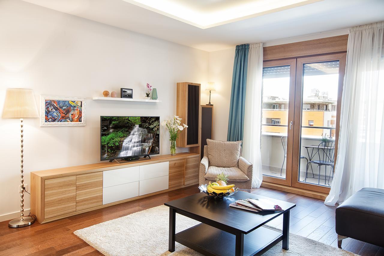 A Blok-apartment The One Apartman